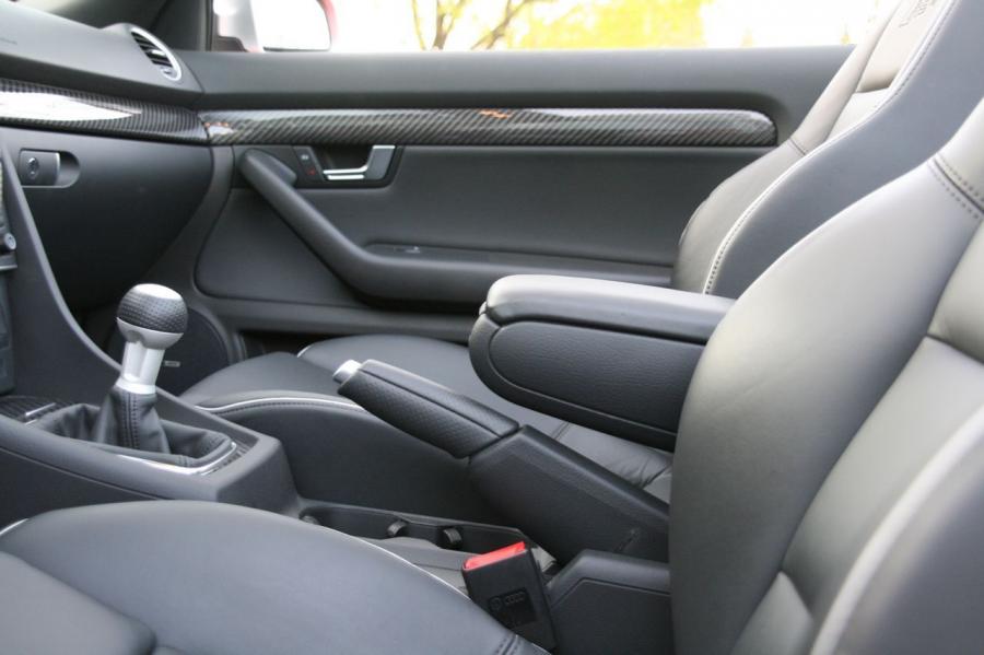 Интерьер Audi RS4 Cabriolet (B7, 8H) 2006 года  (NA) (фото 37 из 65)